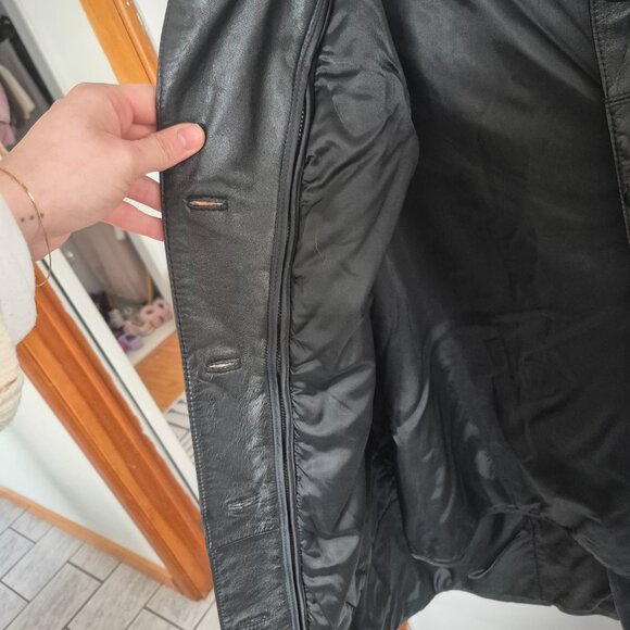 Leather jacket with removable liner - Picture 2 of 5